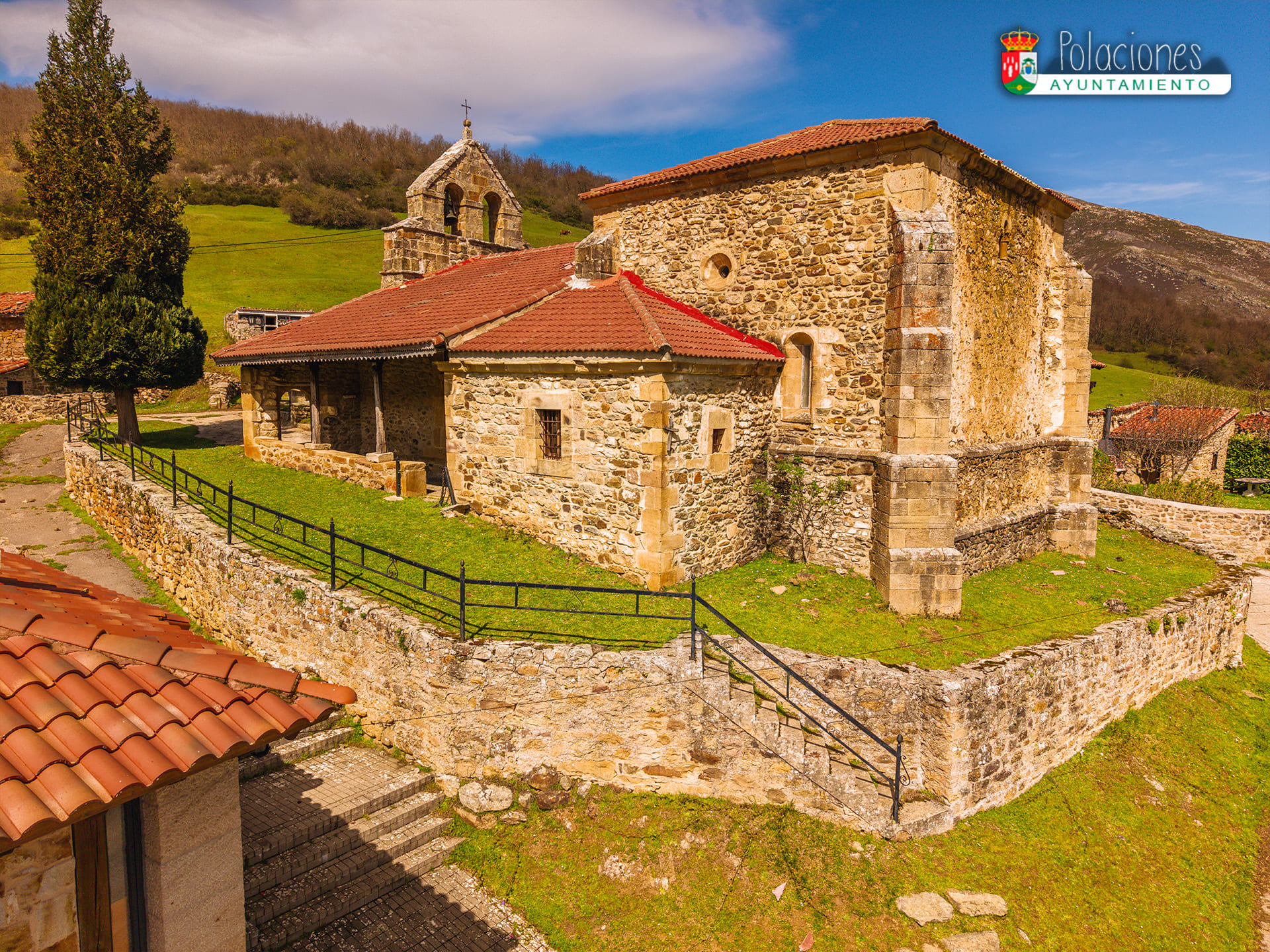 Iglesia de San Sebastián en Lombraña (2)